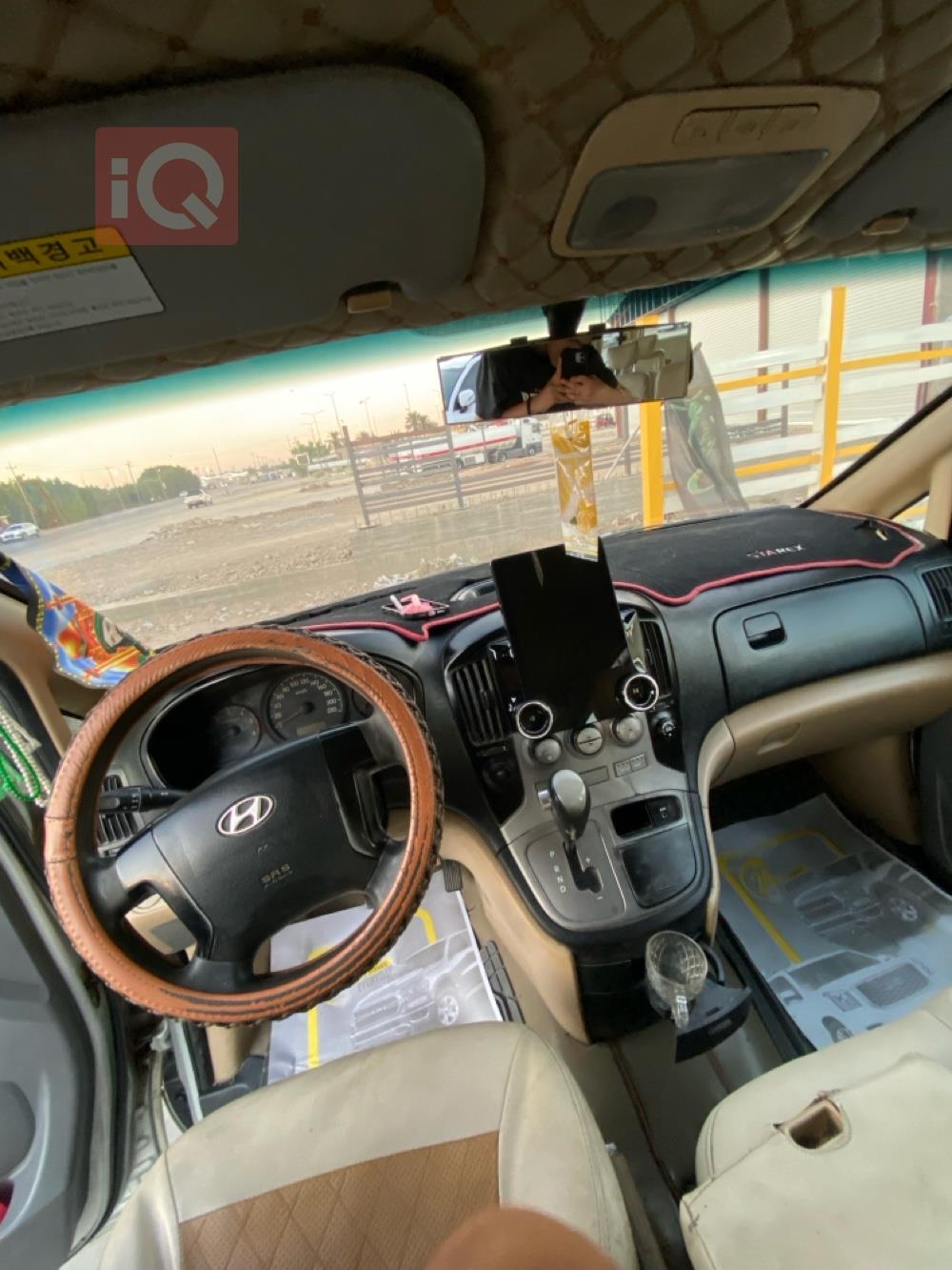 Hyundai H-1